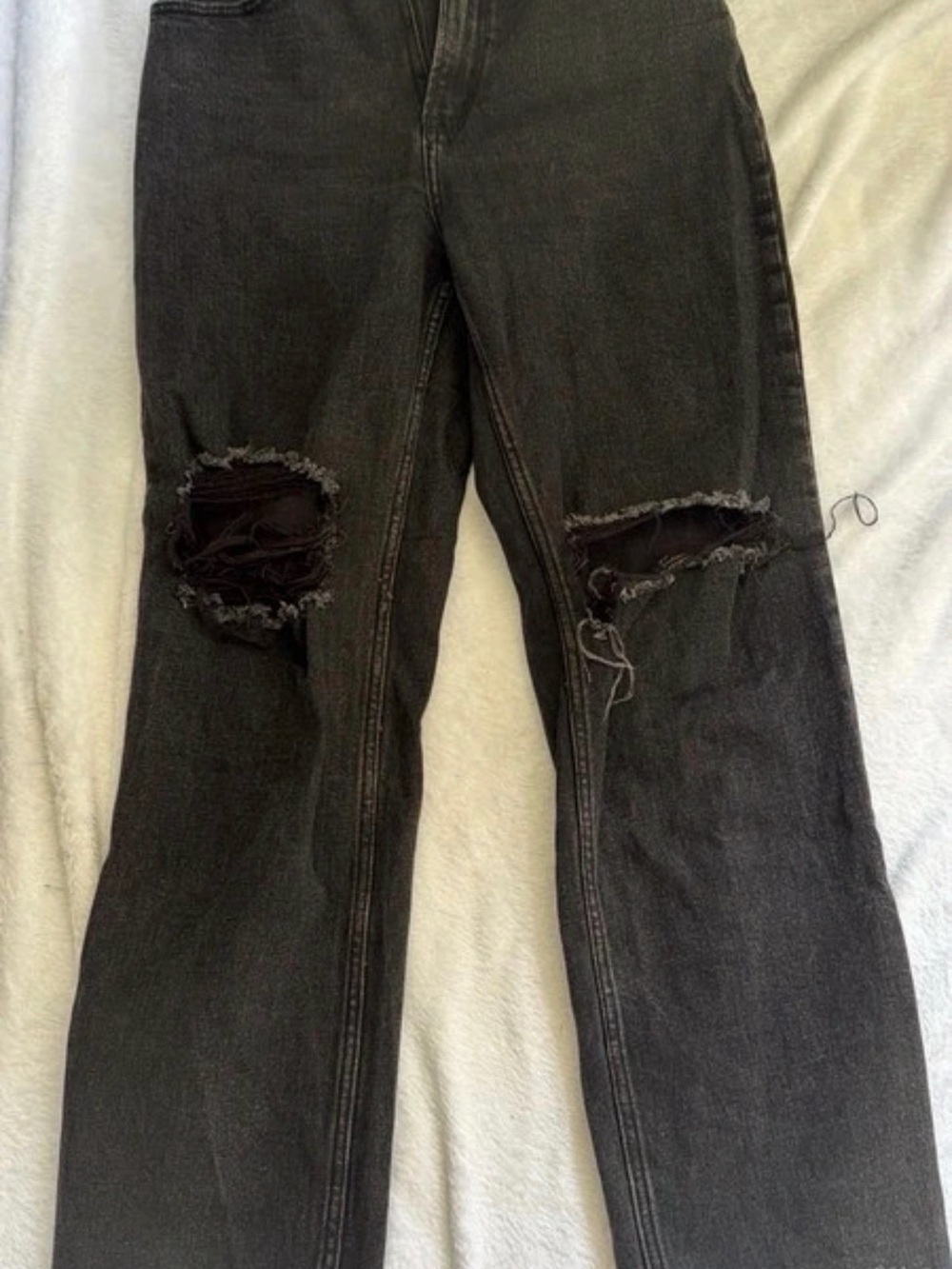 Abercrombie & Fitch Black Straight-Leg Ripped Jeans